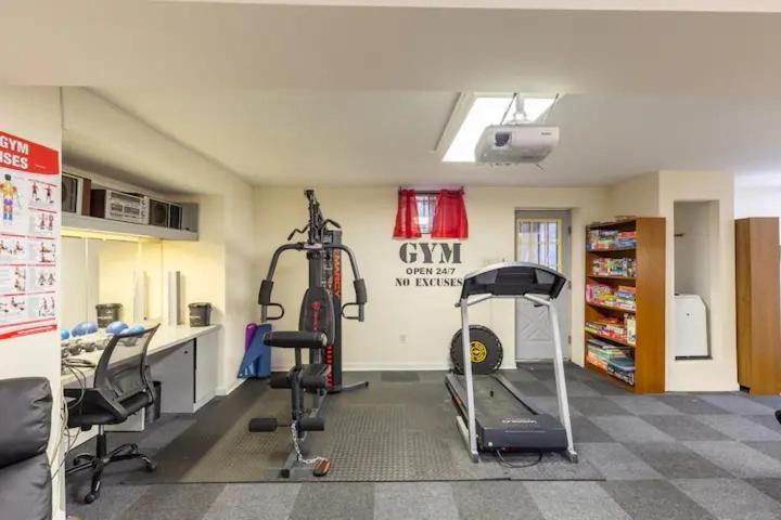 Lrge 5 Bedroom 9 Beds Near Dc-Pool, Hot Tub, Gym, Game Rm, Fire Pit Bowie Exterior photo